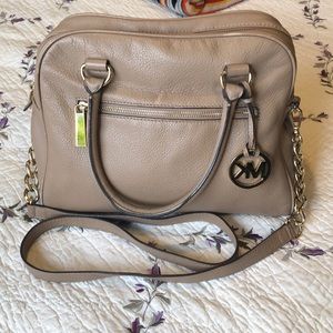 ✨Michael Kors tote purse!✨